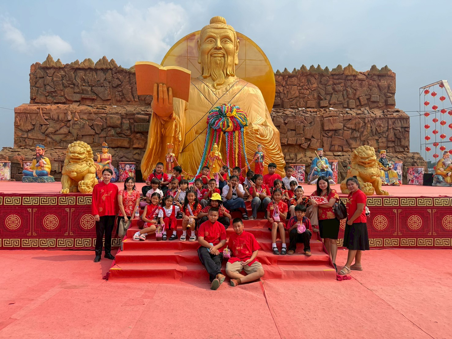 เข้าร่วมกิจกรรมแห่เจ้าพ่อ-เจ้าแม่ปากน้ำโพ 2569